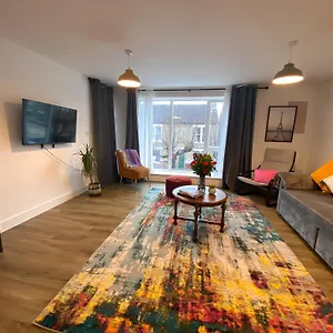 Riverside With 2br Flats At The Centre-parking-balcony Cambridge (Cambridgeshire)